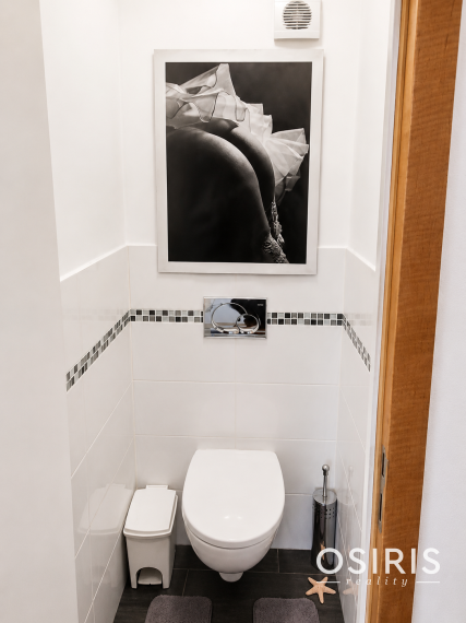 Priestranný kompletne zariadený 3-izbový byt s balkónom