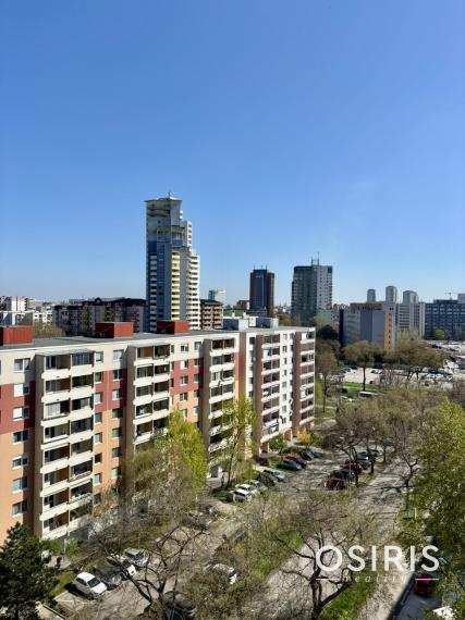 Jégeho Alej | 2-izbový byt s loggiou a garážovým státím | BYT, nie apartmán