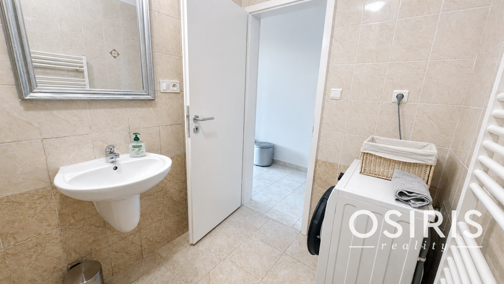 Moderný 1-izbový byt s terasou 20 m2, parkovacie miesto, Ružinov