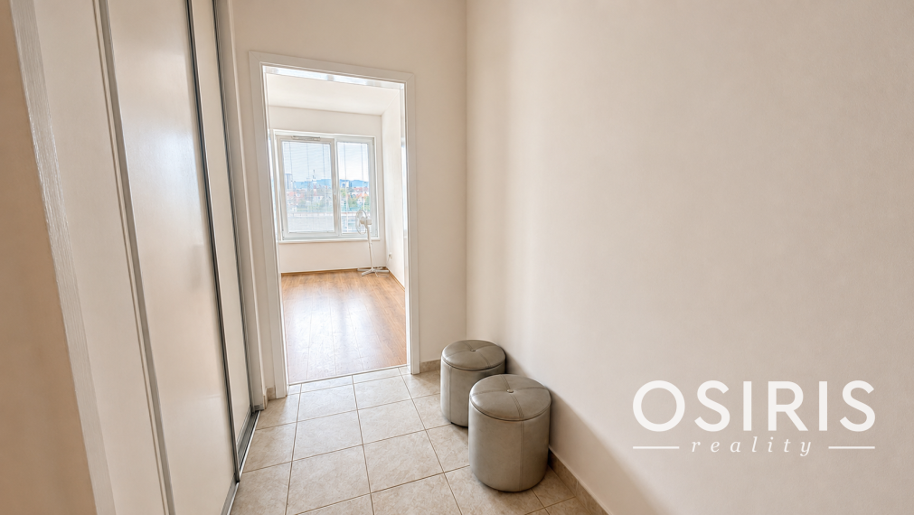 Moderný 1-izbový byt s terasou 20 m2, parkovacie miesto, Ružinov