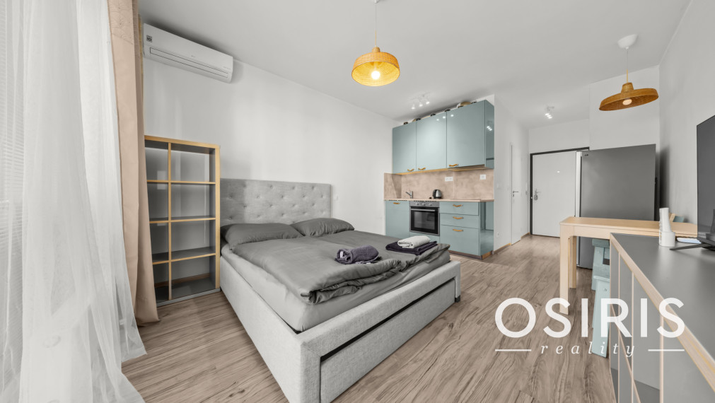 Klimatizovaný zariadený 1i byt s balkónom a parkovaním – Slnečnice