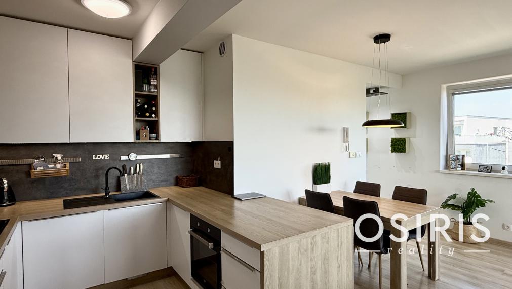 Rezervované -Moderný rodinný 3-izbový byt s terasou | Galéria Lužná | 78,56 m² | parkovanie | klimatizácia