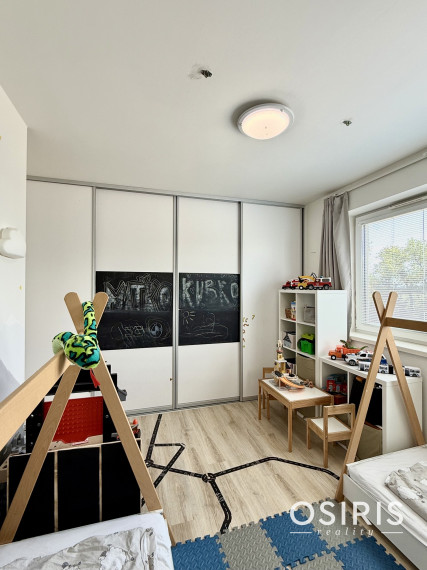 Rezervované -Moderný rodinný 3-izbový byt s terasou | Galéria Lužná | 78,56 m² | parkovanie | klimatizácia