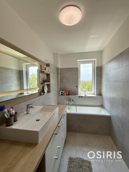 Rezervované -Moderný rodinný 3-izbový byt s terasou | Galéria Lužná | 78,56 m² | parkovanie | klimatizácia