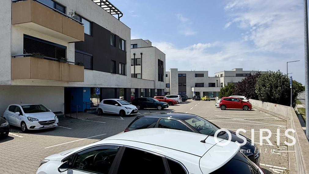 Rezervované -Moderný rodinný 3-izbový byt s terasou | Galéria Lužná | 78,56 m² | parkovanie | klimatizácia