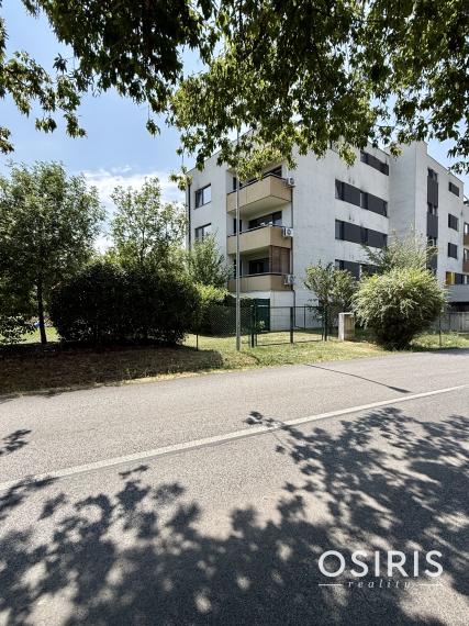Rezervované -Moderný rodinný 3-izbový byt s terasou | Galéria Lužná | 78,56 m² | parkovanie | klimatizácia