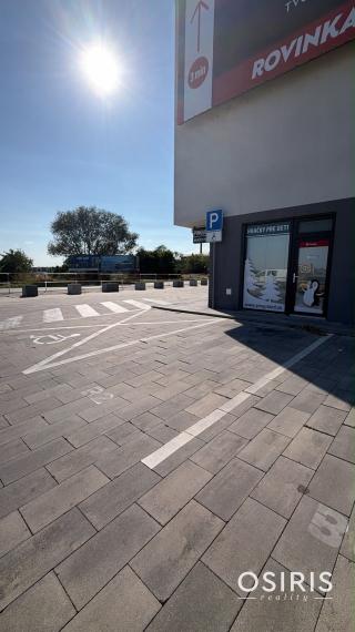 Na predaj parkovacie státie – Rovinka, ul. Jazerná/Hlavná