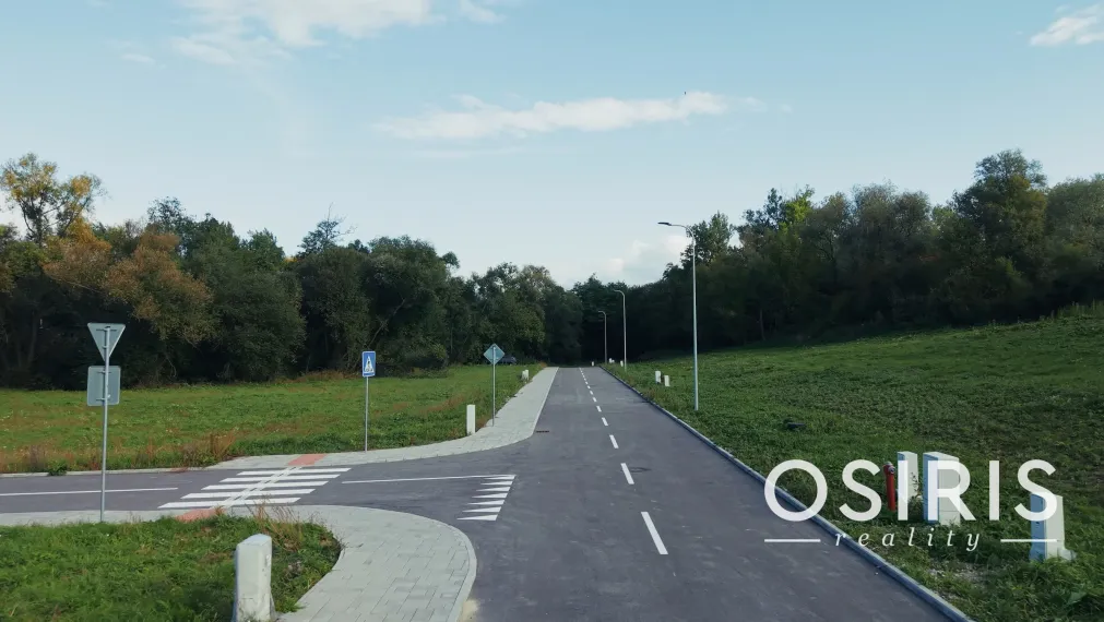 Stavebný pozemok 472 m2 so stavebným povolením, Šarišské Bohdanovce