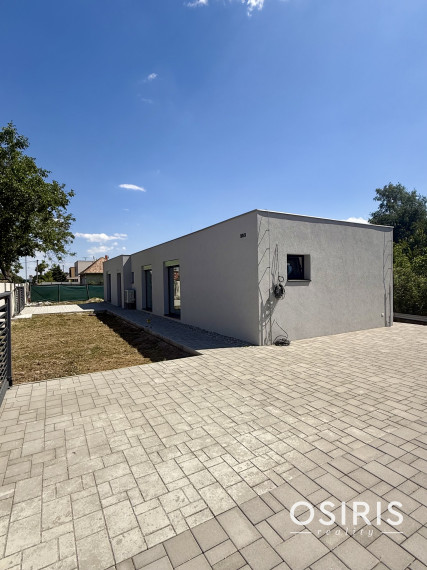 Minimalistický 4-izbový bungalov | Novostavba 2026 | 673 m² pozemok | Báč