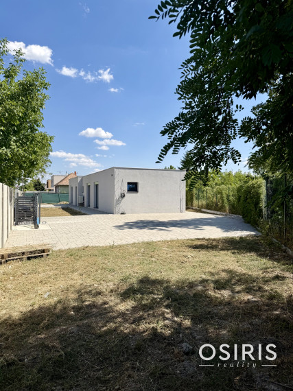Minimalistický 4-izbový bungalov | Novostavba 2026 | 673 m² pozemok | Báč