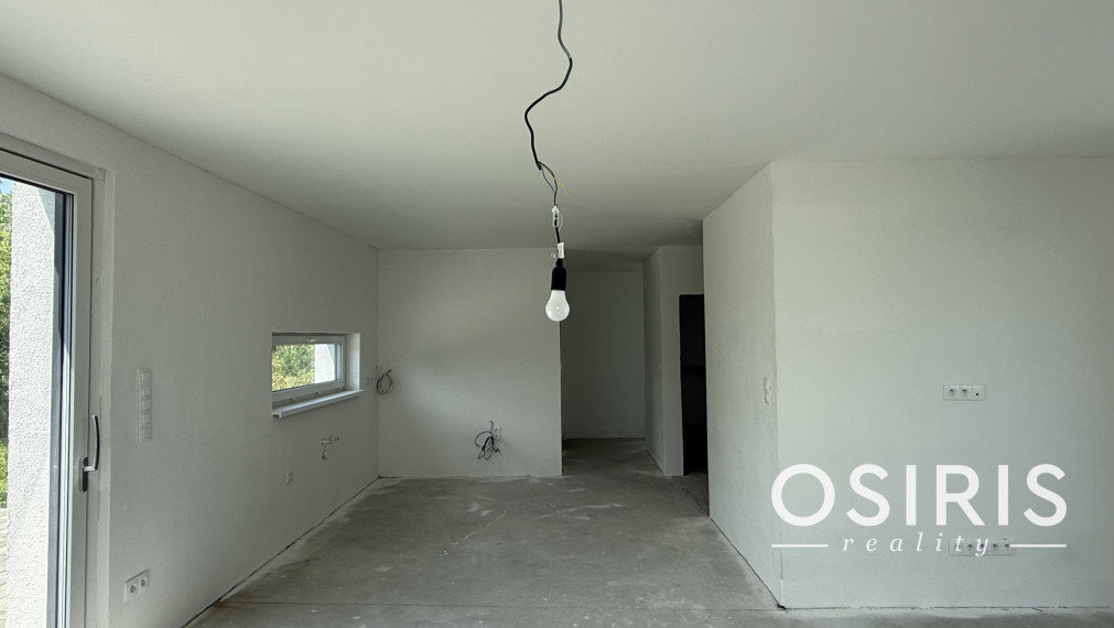 Minimalistický 4-izbový bungalov | Novostavba 2026 | 673 m² pozemok | Báč