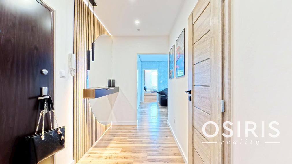 Priestranný 3i byt po luxusnej rekonštrukcii