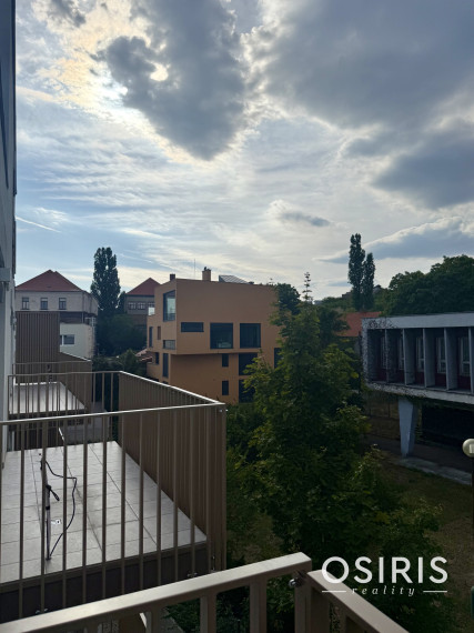 ÚPLNE NOVÝ 1-IZBOVÝ BYT VO WINEHILLS | GARÁŽOVÉ PARKOVANIE |