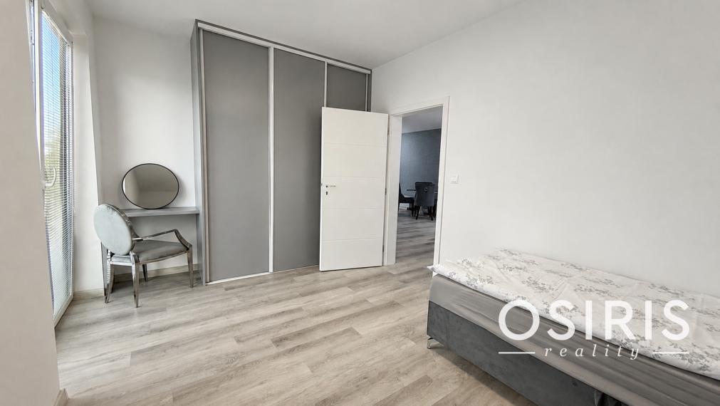 Nadštandardný, klimatizovaný 3i byt v novostavbe z r. 2026, terasa 10 m2, 1 x parkovanie