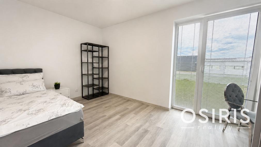 Nadštandardný, klimatizovaný 3i byt v novostavbe z r. 2026, terasa 10 m2, 1 x parkovanie