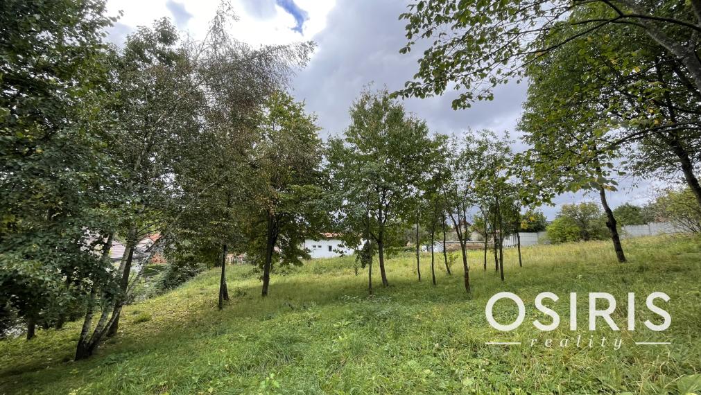 Pozemok na predaj v obci Jamník – 1 300 m²