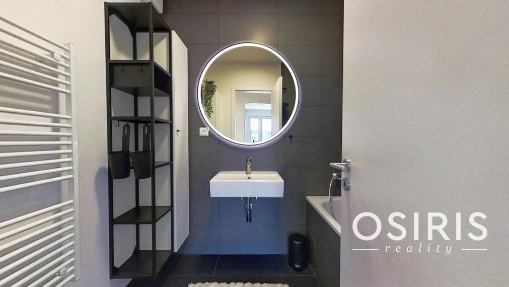 Moderný, klimatizovaný 3-izbového bytu s balkónom v projekte Bory