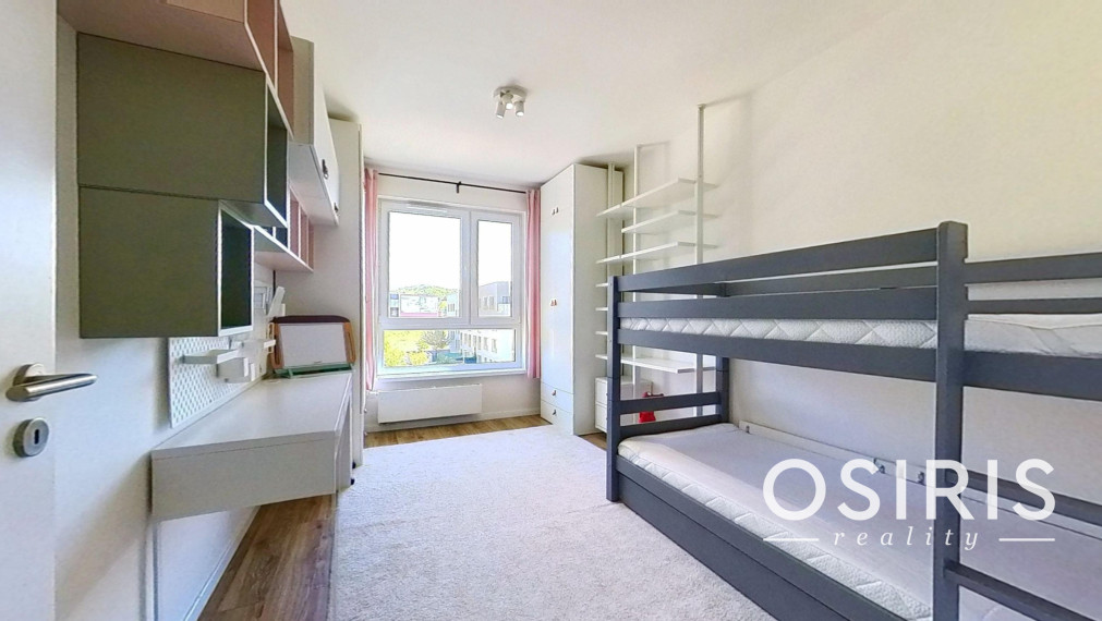 Moderný, klimatizovaný 3-izbového bytu s balkónom v projekte Bory