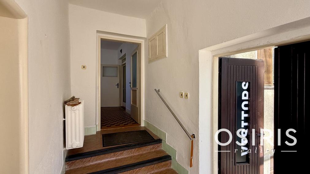 INVESTIČNÁ PRÍLEŽITOSŤ: 2 411 m² POZEMOK S RD A S MOŽNOSŤOU VÝSTAVBY 3 DVOJDOMOV