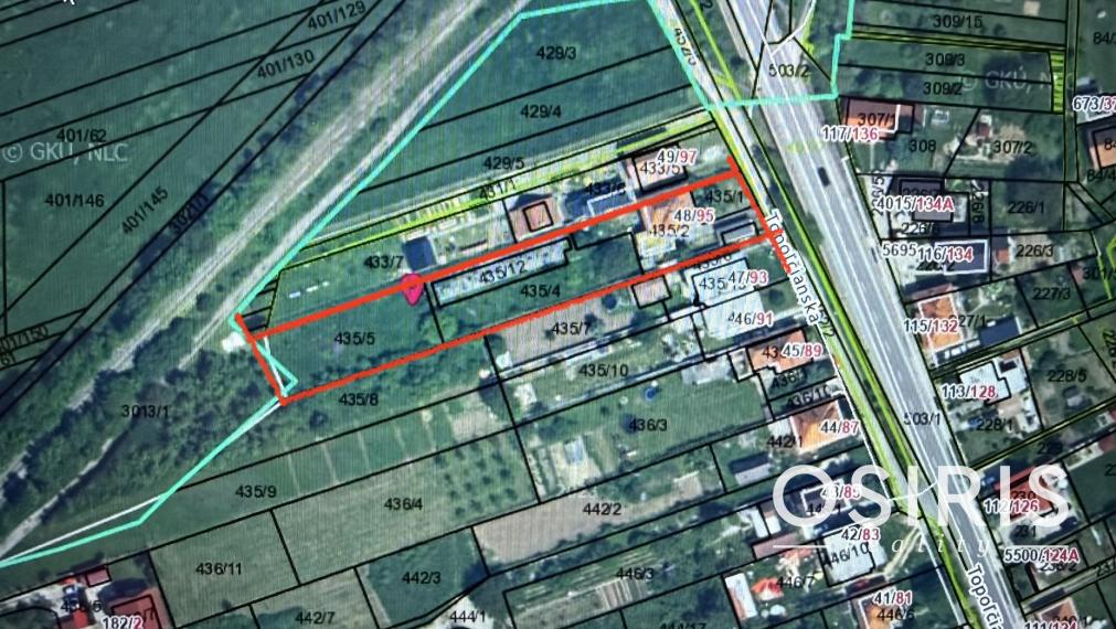 INVESTIČNÁ PRÍLEŽITOSŤ: 2 411 m² POZEMOK S RD A S MOŽNOSŤOU VÝSTAVBY 3 DVOJDOMOV