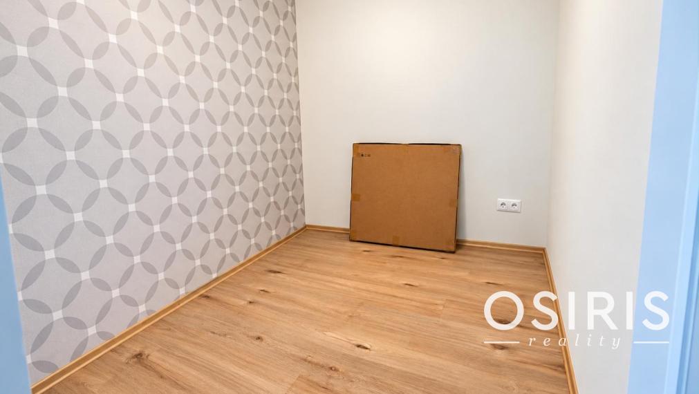 Kompletne zariadený 1 izbový byt so spacím kútom, pivnica, tichá lokalita priamo pri vinohradoch, Jurská ulica, Bratislava - Nové Mesto