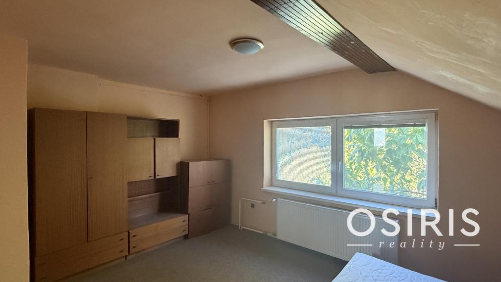 STARÉ BERNOLÁKOVO | RODINNÝ DOM S VEĽKÝM POZEMKOM 777 m², GARÁŽOU A KRÁSNOU ZÁHRADOU
