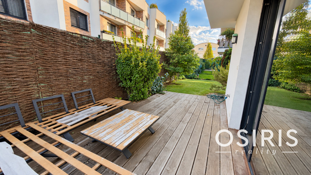 Klimatizovaný 2-izbový byt so záhradou 87 m², terasou a parkovaním – Ružinov