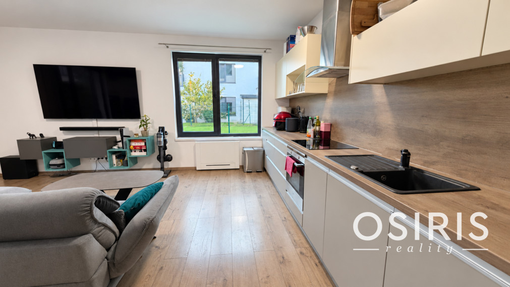Klimatizovaný 2-izbový byt so záhradou 87 m², terasou a parkovaním – Ružinov