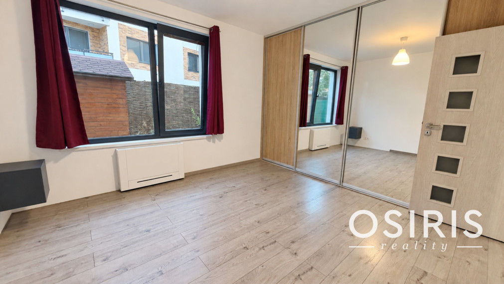 Klimatizovaný 2-izbový byt so záhradou 87 m², terasou a parkovaním – Ružinov