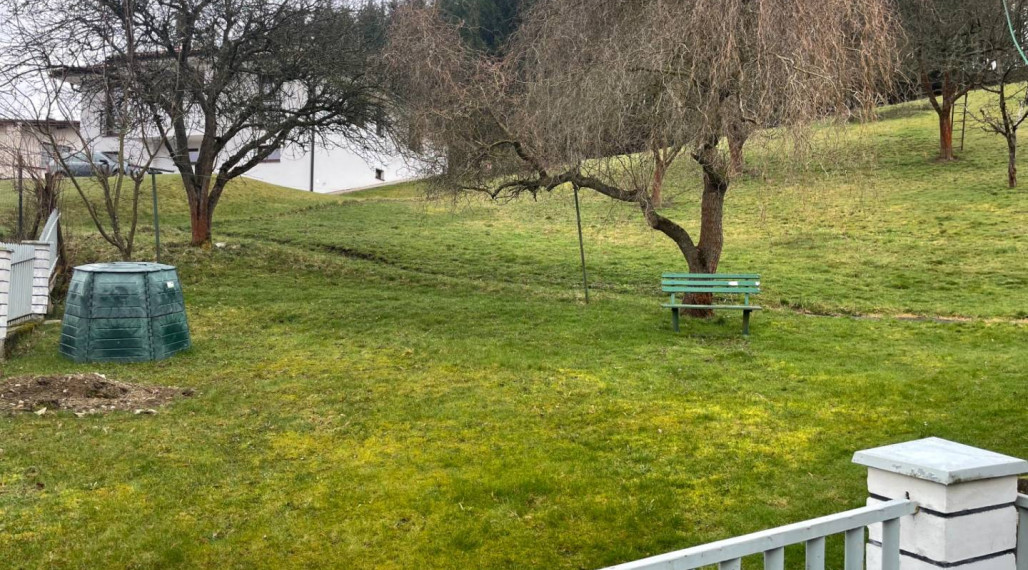 Stavebný pozemok 657 m2, IS na hranici pozemku, obec Istebné