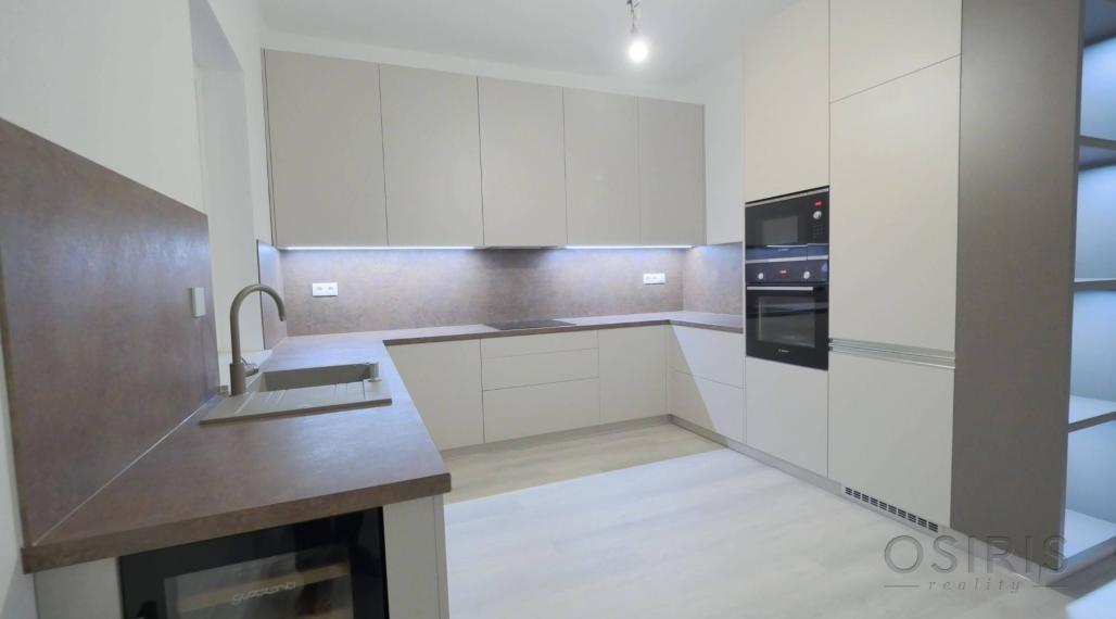 Ponuka výstavby samostatného 4i rodinného domu, holodom / štandard