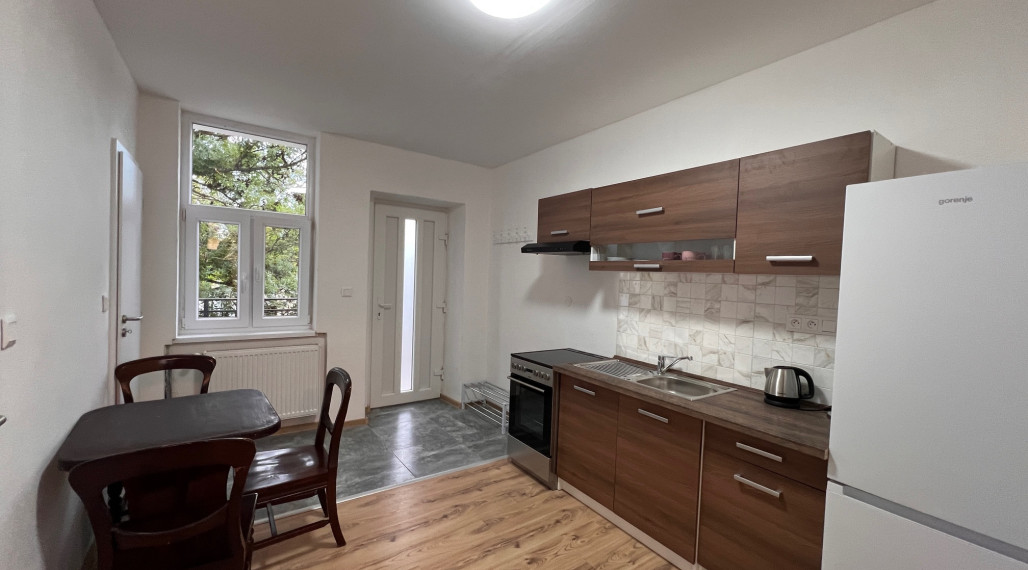 Na prenájom 1i byt po kompletnej rekonštrukcii z r. 2024, Halašova ul.