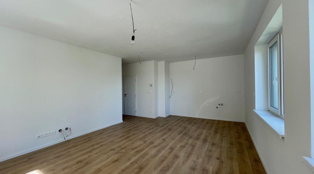 Prakticky riešený 3 izbový byt v štandarde za výbornú cenu