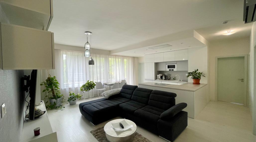 Prenájom krásneho 4 izb. bytu na prahu lesov Malých Karpát