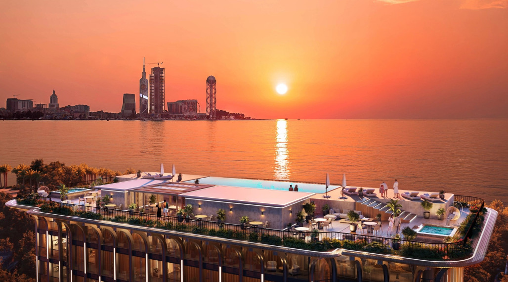 Luxusný apartmán s výhľadom na more v exkluzívnom hoteli v meste Batumi, bazén na streche hotela