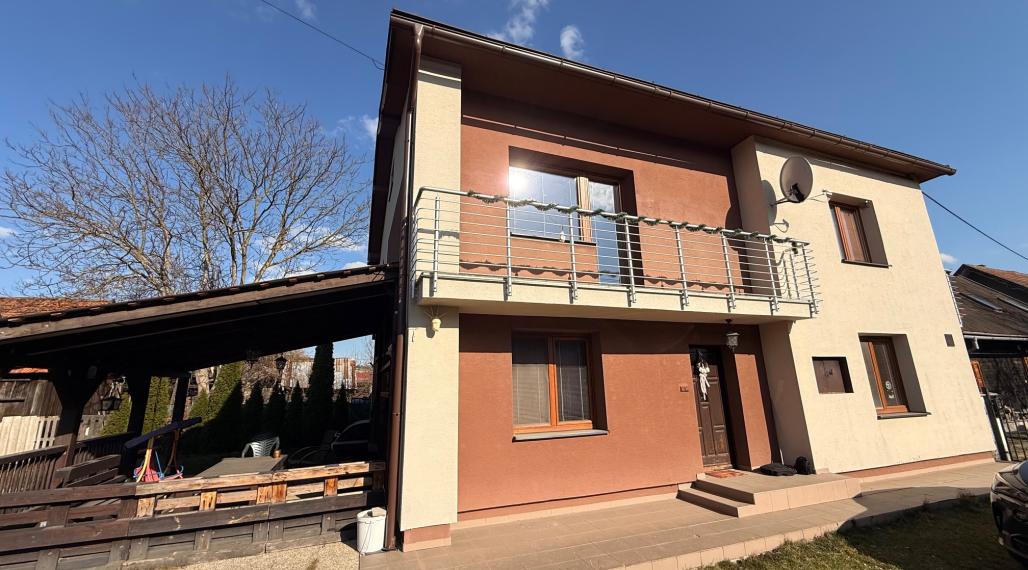 Samostatný 5i RD dvojpodlažný vo vyhľadávanej lokalite, Lisková