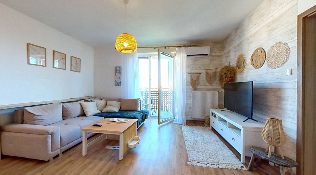 Moderný klimatizovaný 2-izbový byt s balkónom, novostavba 2019, parkovacie miesto