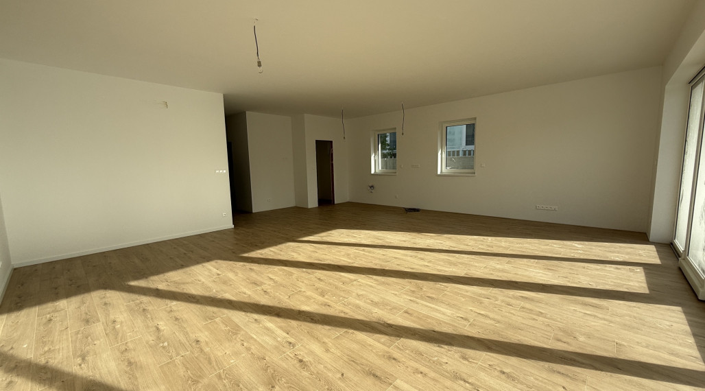 Moderný 5-izbový rodinný dom Orechová Potôň