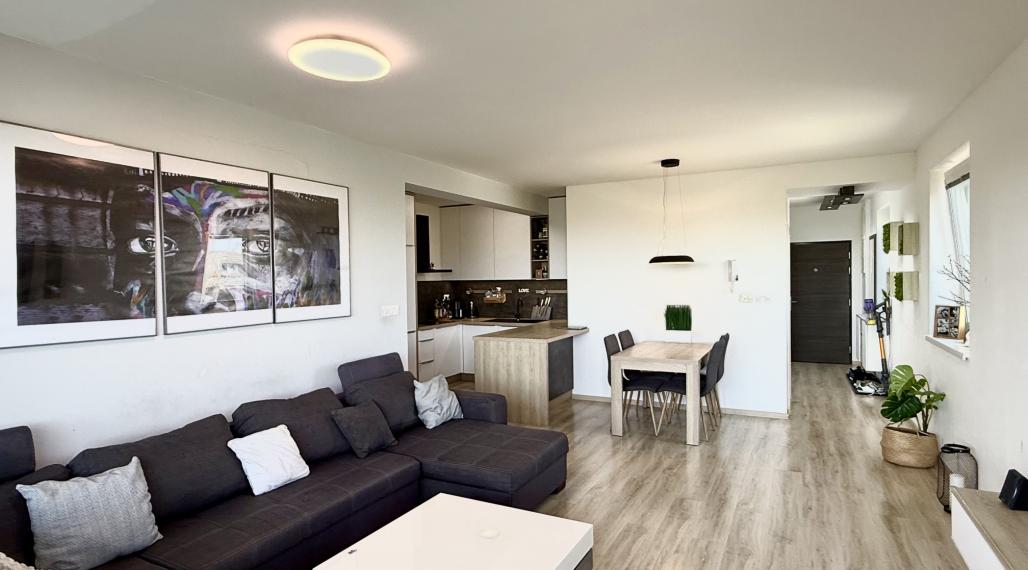 Rezervované -Moderný rodinný 3-izbový byt s terasou | Galéria Lužná | 78,56 m² | parkovanie | klimatizácia