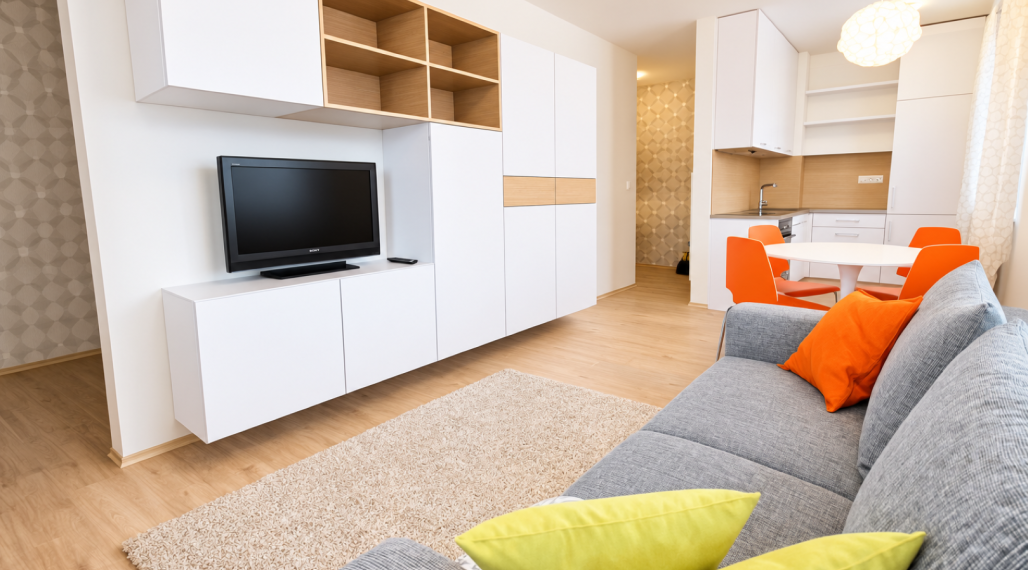 Kompletne zariadený 1 izbový byt so spacím kútom, pivnica, tichá lokalita priamo pri vinohradoch, Jurská ulica, Bratislava - Nové Mesto