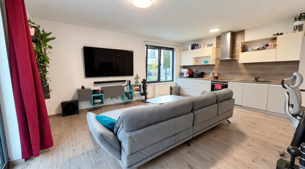 Klimatizovaný 2-izbový byt so záhradou 87 m², terasou a parkovaním – Ružinov