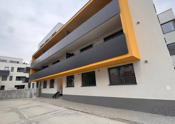 2i byt v štandarde, balkón 4.51 m2, 1x parkovacie miesto, obec Rovinka