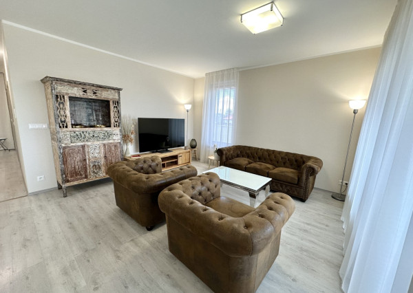 Slnečný 3i byt v novostavbe s veľkou terasou a parkovaním