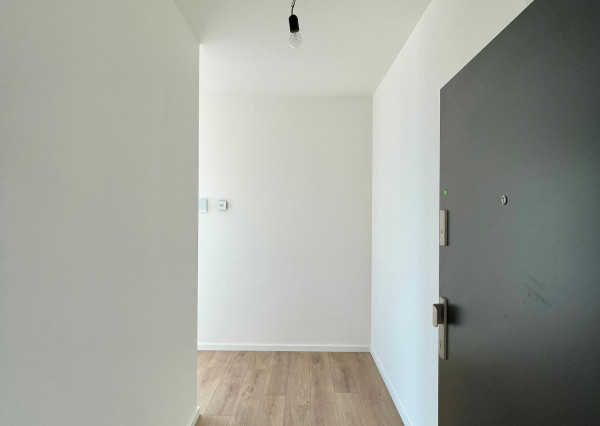 Krásny, strešný 2 izbový byt s veľkou, slnečnou terasou