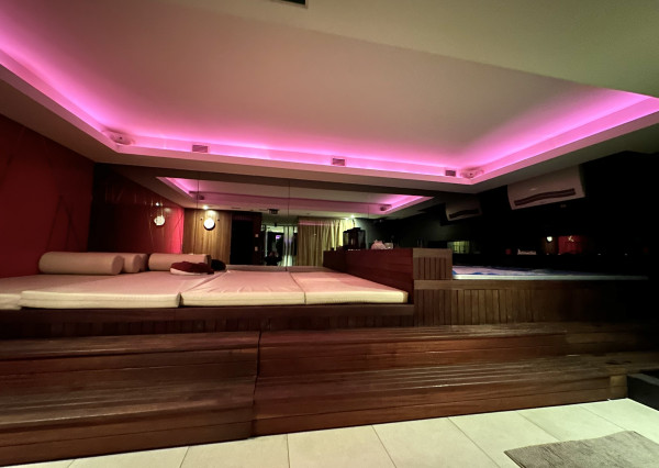 Wellness priestor, 2x sauna, vírivka, toaleta,Trnavská cesta