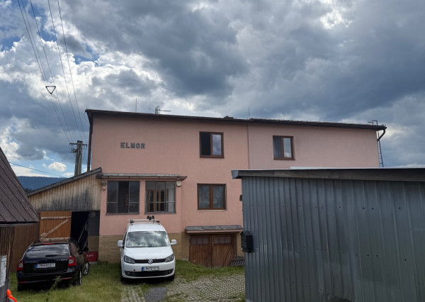 V ponuke 4-izbový dom v Liptovskom Petre