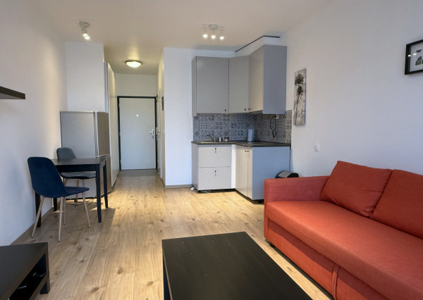 Zariadený 1i byt s balkónom, novostavba 2017 Slnečnice, parkovacie miesto