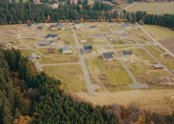 Ponuka na predaj stavebného pozemku 930m2 v obci Jamník s výhľadom na Vysoké a Nízke Tatry
