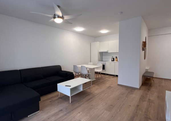 Na prenájom 2i byt s balkónom 12 m2, novostavba 2024, 1x parkovacie miesto,