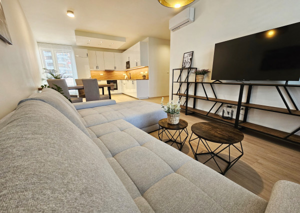 Na prenájom klimatizovaný 3i byt s balkónom, parkovanie